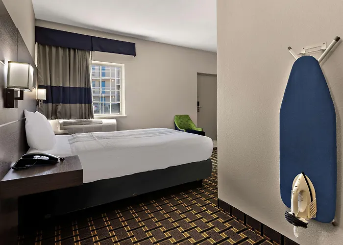 Surestay By Western East 3*