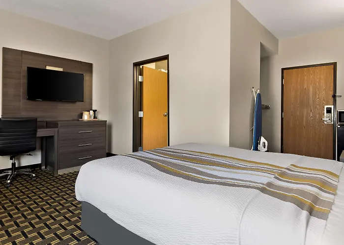 Surestay By Western East 3*