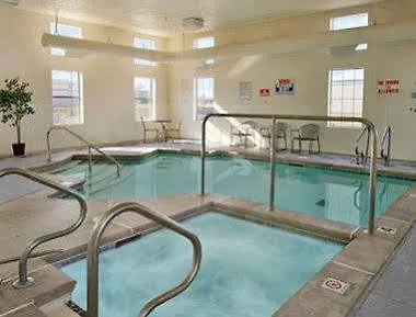 Hotel Surestay By Western East Tulsa